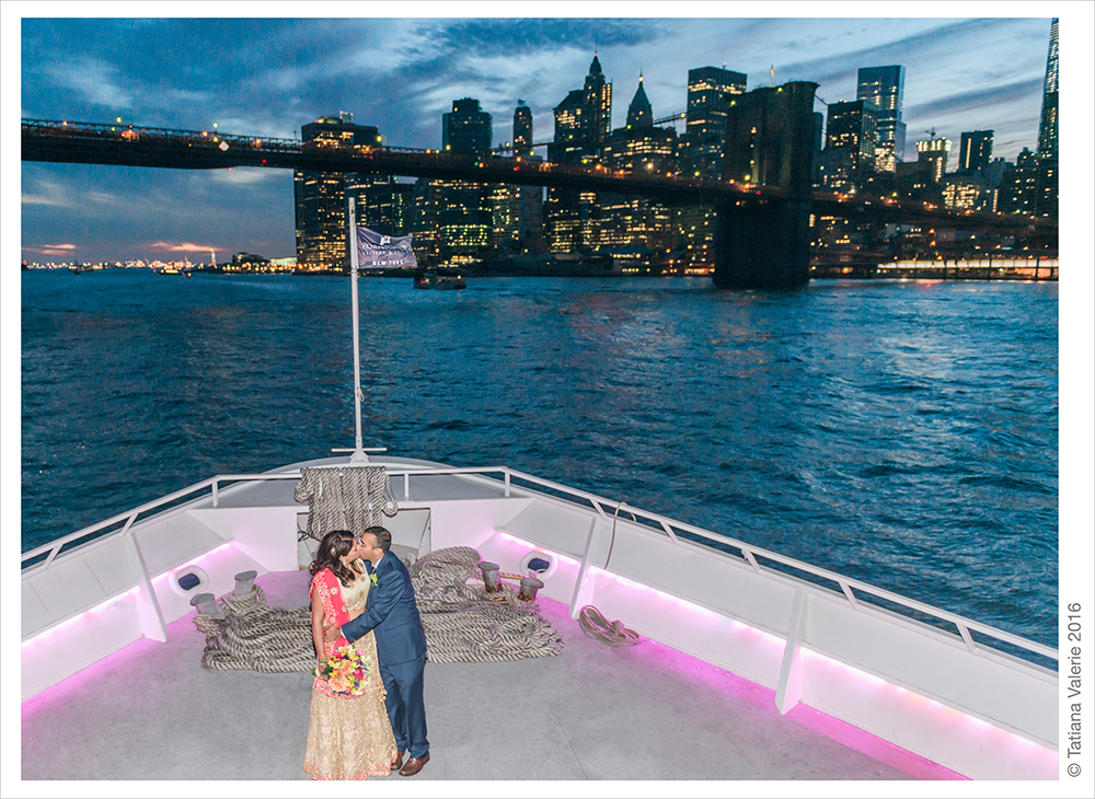 Wedding on a boat in NYC Hornblower NY